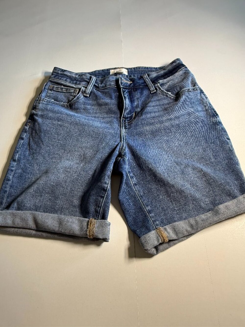 Maurices Classic stretch Jeans Shorts Women's size 6